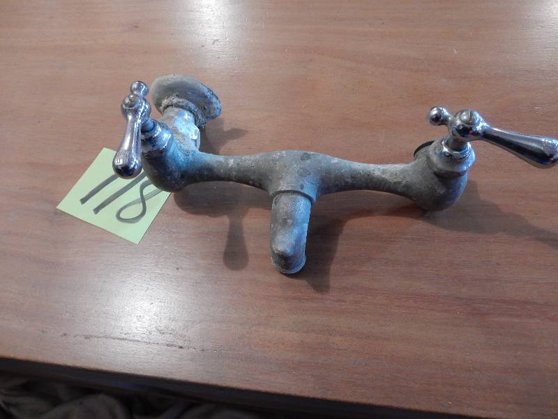 Faucet for lot 3