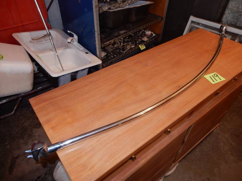 Chrome CURVED Show curtain rod.