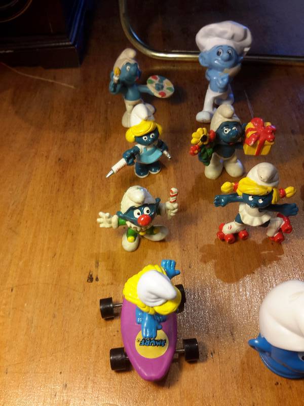 Misc. Smurfs as pictured