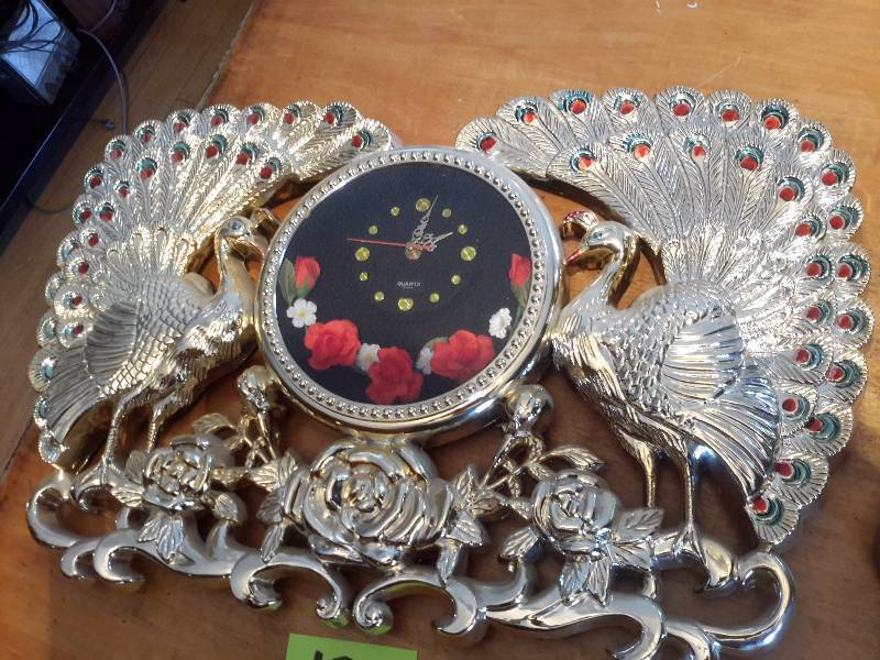 PEACOCK themed Quartz Clock