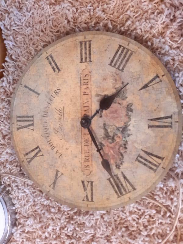 Nice mid century style Glass Lamp, approx 40 in h.  Globe and Battery operated clock.