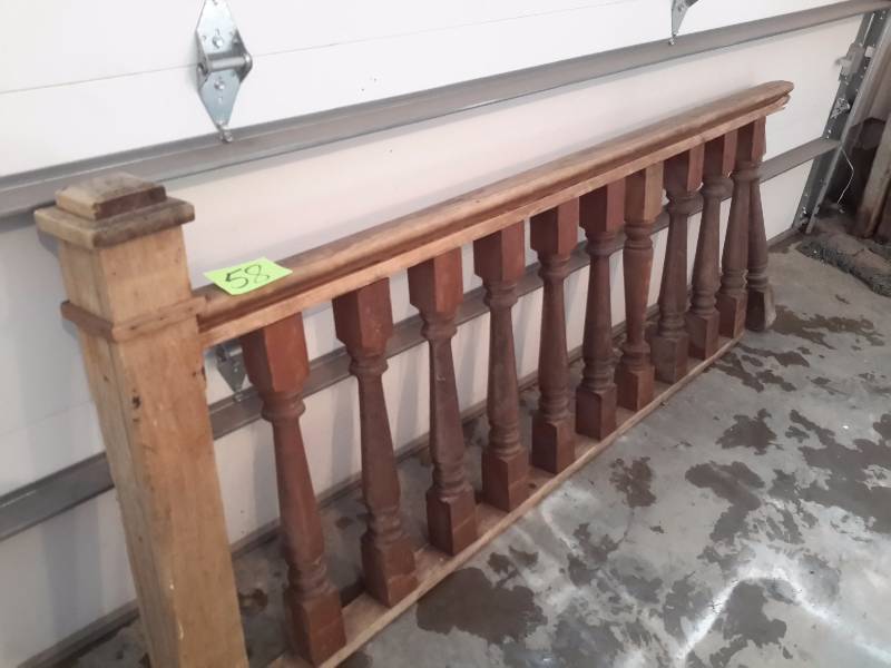 6 ft railing with 4 12 in End post.