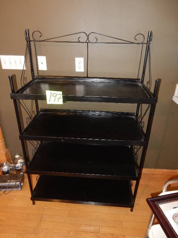 Bakers Rack.. 35in x 18 in x 56in h  Metal.. Nice shape