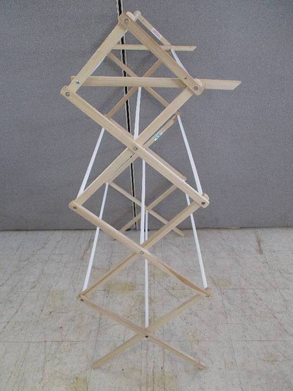 lot 19 image: Drying rack