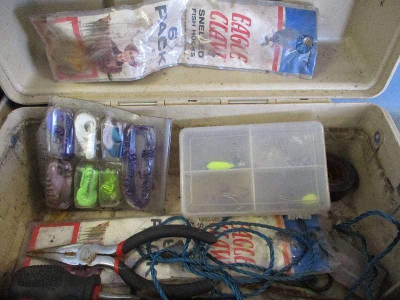 lot 22 image: Tackle Box