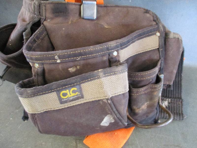 lot 27 image: Carpenters Tool Belt with Suspenders