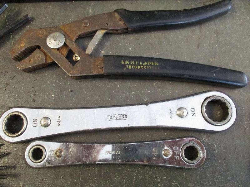 lot 65 image: Tool Box and Tools