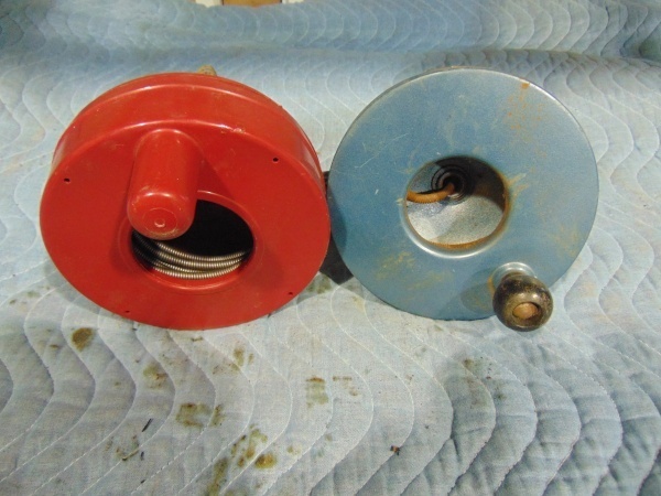lot 144 image: (2) Drain Cleaners