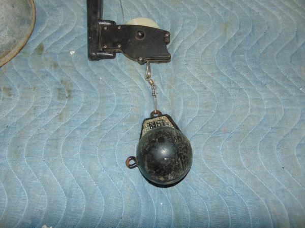 lot 112 image: Fishing Items