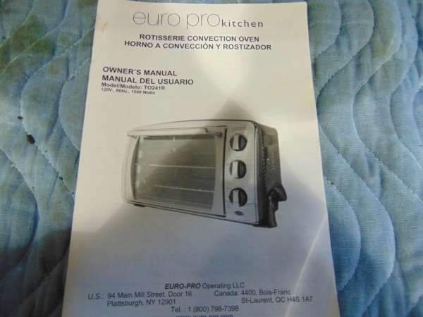 lot 99 image: Euro Pro Rotissourie Convection Oven