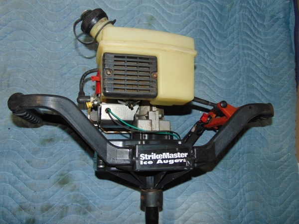 lot 89 image: Lazer Mag Express Ice Auger