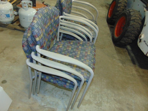 lot 81 image: (6) Stacking Padded Chairs