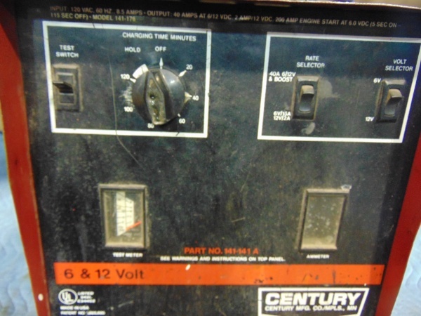 lot 79 image: Century Battery Charger