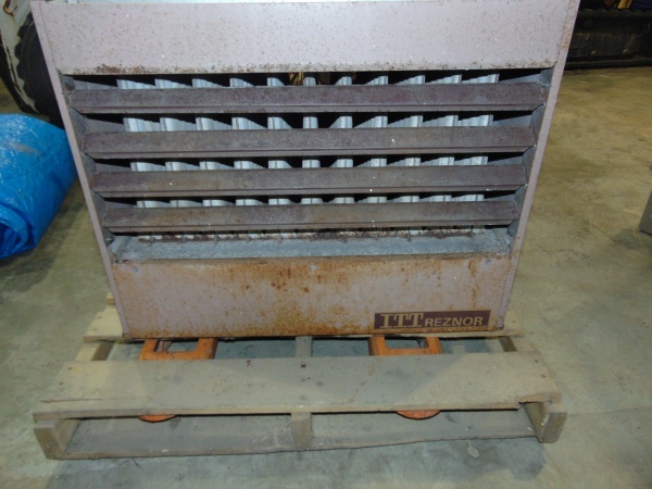 lot 53 image: 300,000 BTU Natural Gas Reznor Heater