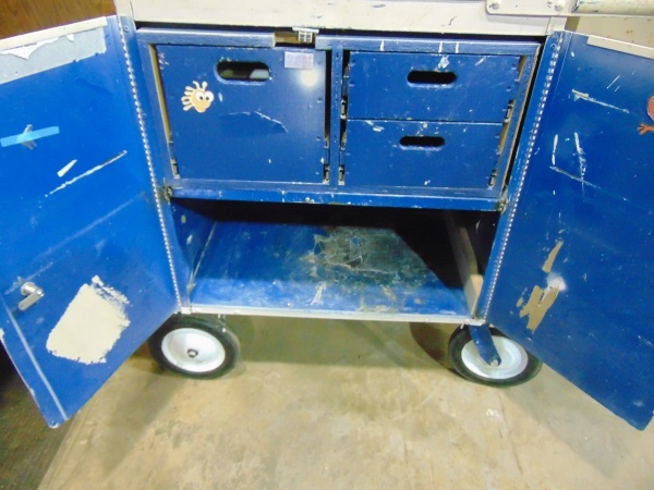 lot 47 image: Vintage Hotel Cart