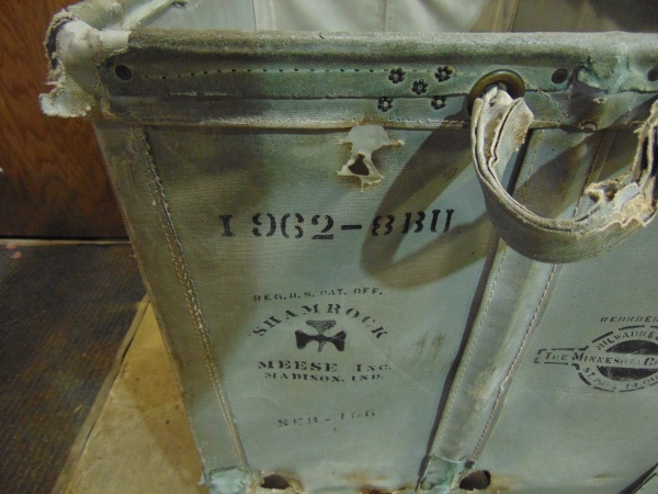 lot 42 image: Vintage Laundry Basket on Wheels