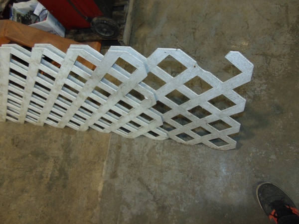 lot 13 image: (2) Sections of Lattice