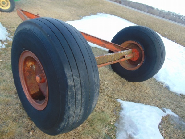 lot 162 image: Frame and Wheels