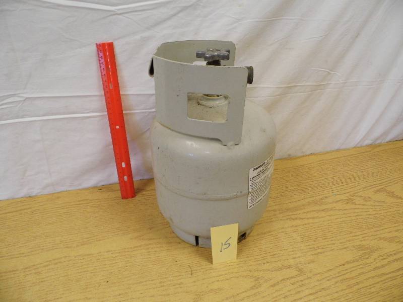 lot 15 image: Manchester LP Tank