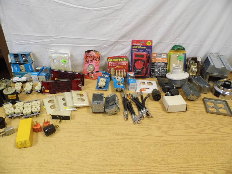 lot 40 image: Misc Electrical Items