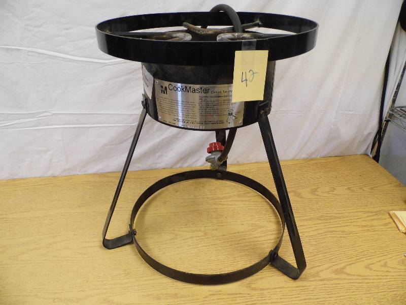 lot 42 image: Cook Master Turkey Fryer