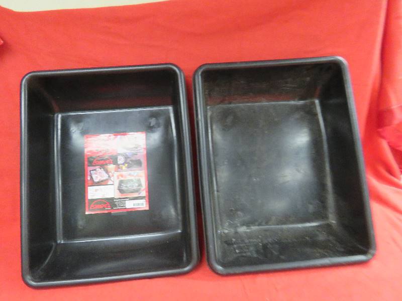 Black Tubs