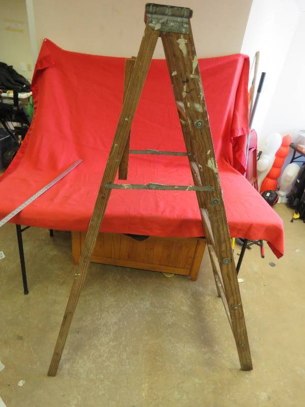 Step Ladder