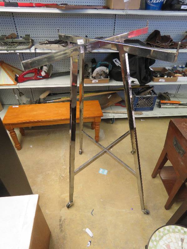 Clothes Rack