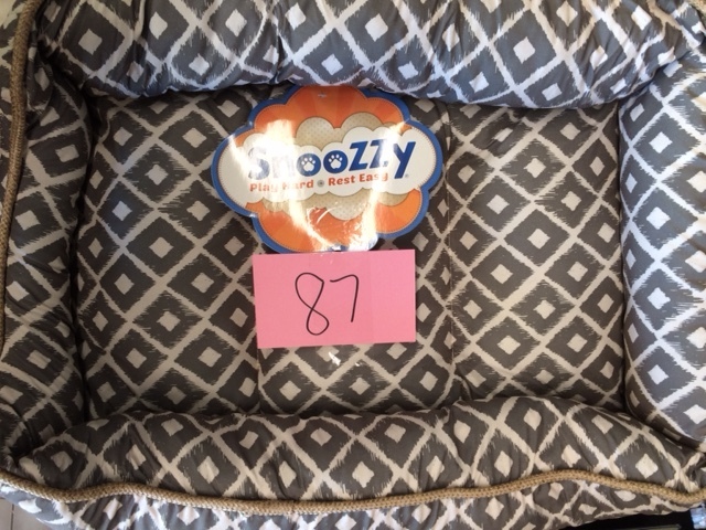 Snoozy Dog Bed Medium 18by 24 by 6