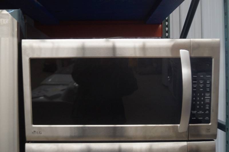lot 10 image: LG Microwave