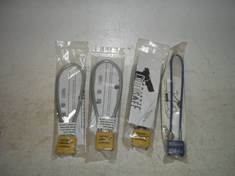 4 gun Locks