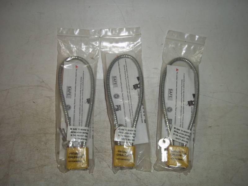 3 gun Locks
