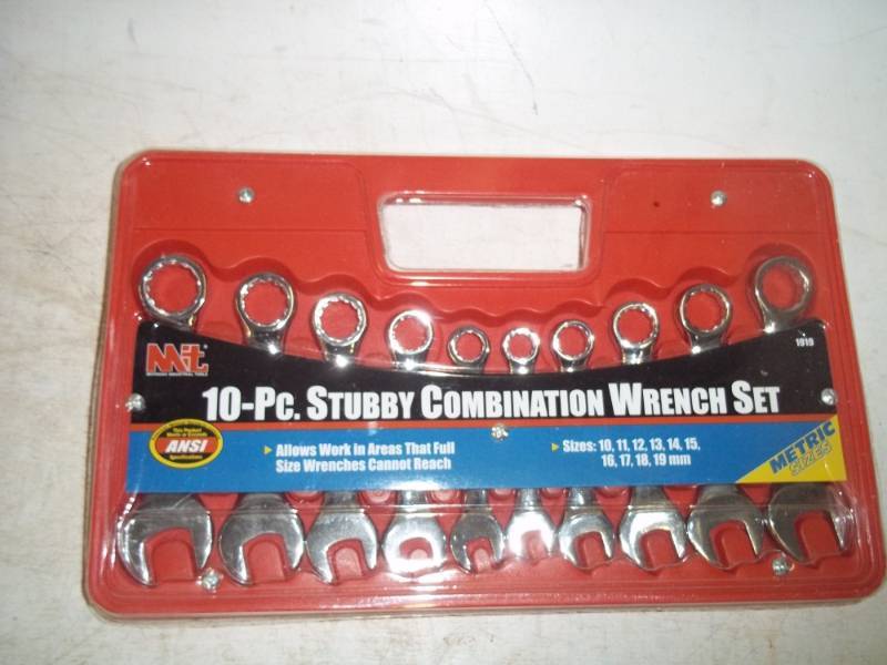 Metric 8 Piece Stubby Combination Wrench Set