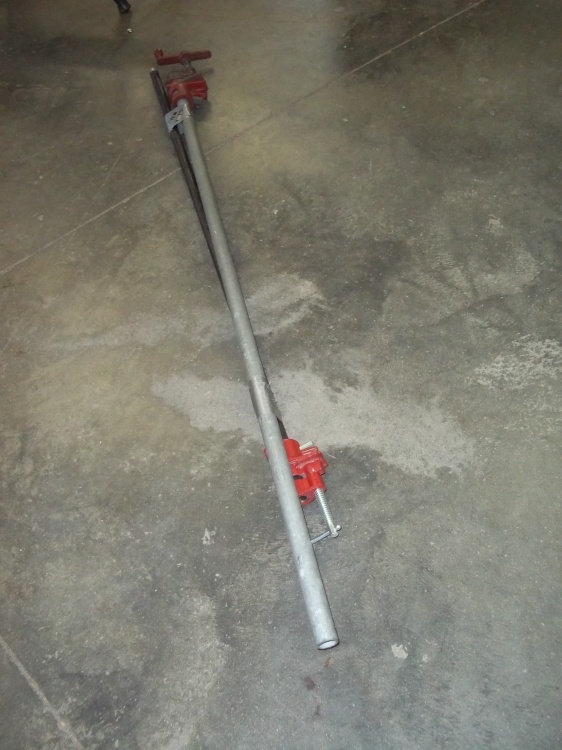 4 Pair of Pipe Clamps