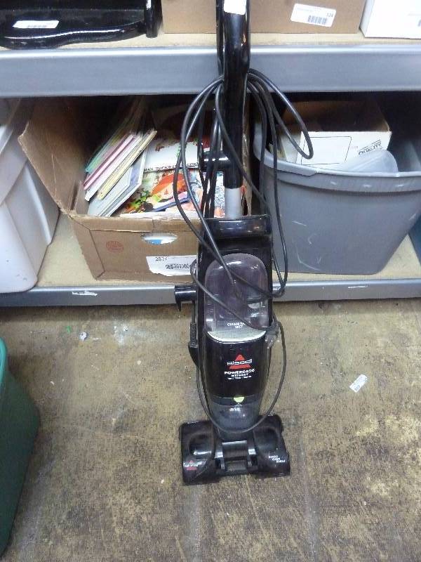 Bissell Power Ease WetDry Vac