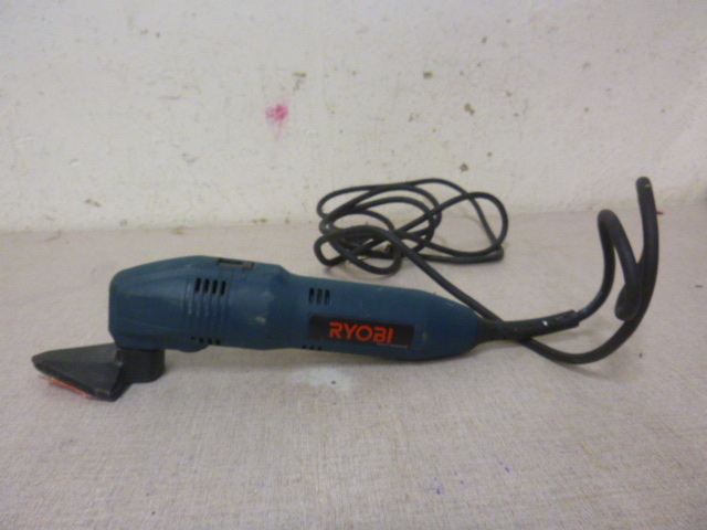 lot 12 image: Ryobi Detail Sander