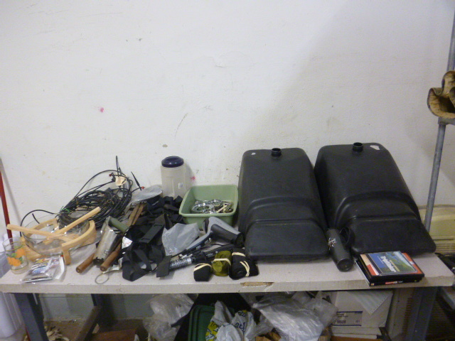 lot 43 image: Miscellaneous Items