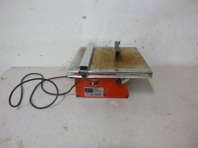 lot 55 image: Northern Tile Saw