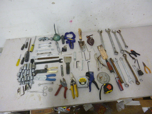 lot 73 image: Miscellaneous Tools