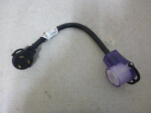 lot 78 image: 3 Pin to 4 Pin Conversion Plug