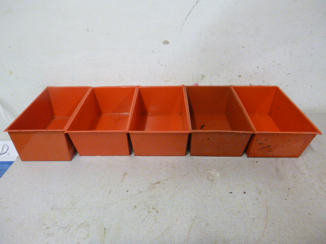 lot 89 image: 5 Metal Bins