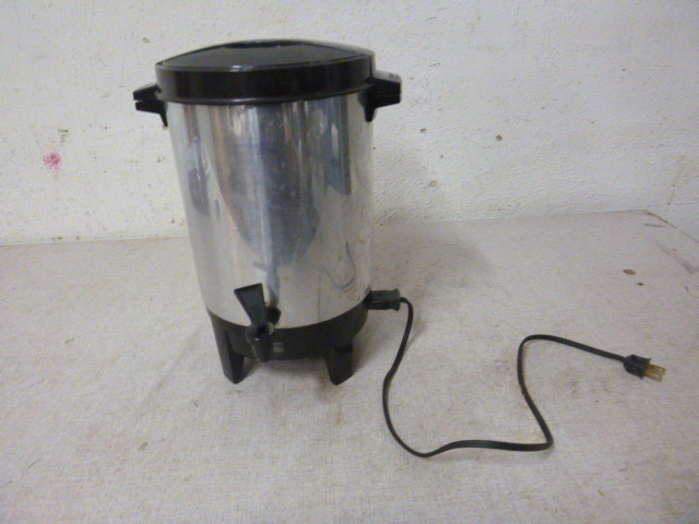 lot 107 image: Mirro Coffee Maker