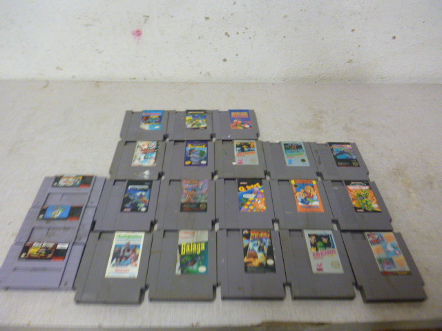 lot 113 image: 21 Nintendo Games