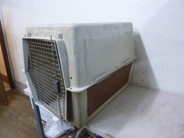 lot 117 image: Large Kennel