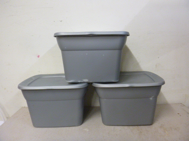 lot 128 image: 3 Totes with Lids