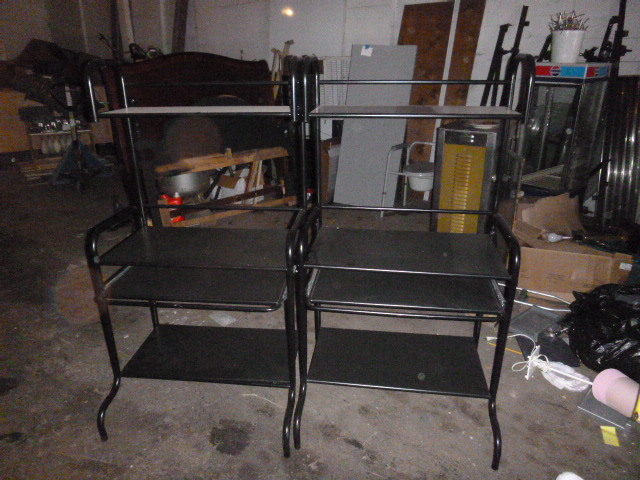 lot 138 image: 2 Computer Desks