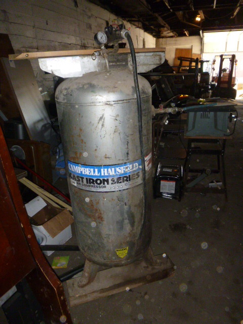 lot 151 image: Air Tank