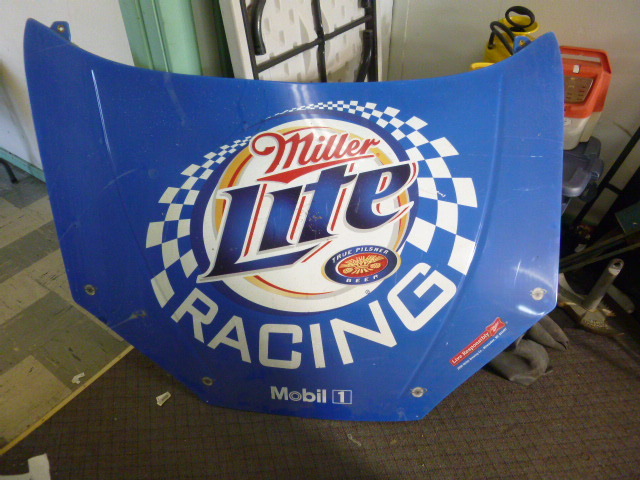 lot 175 image: Miller Lite Hood Dcor