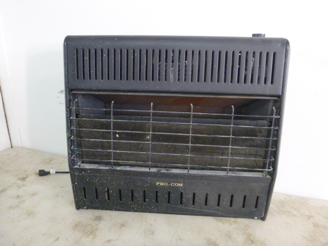lot 204 image: Pro-Com Heater