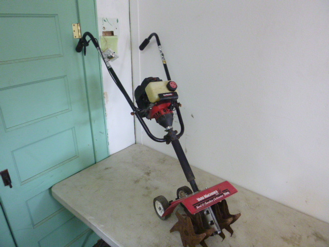 lot 231 image: Yard Machines Yard and Garden Cultivator